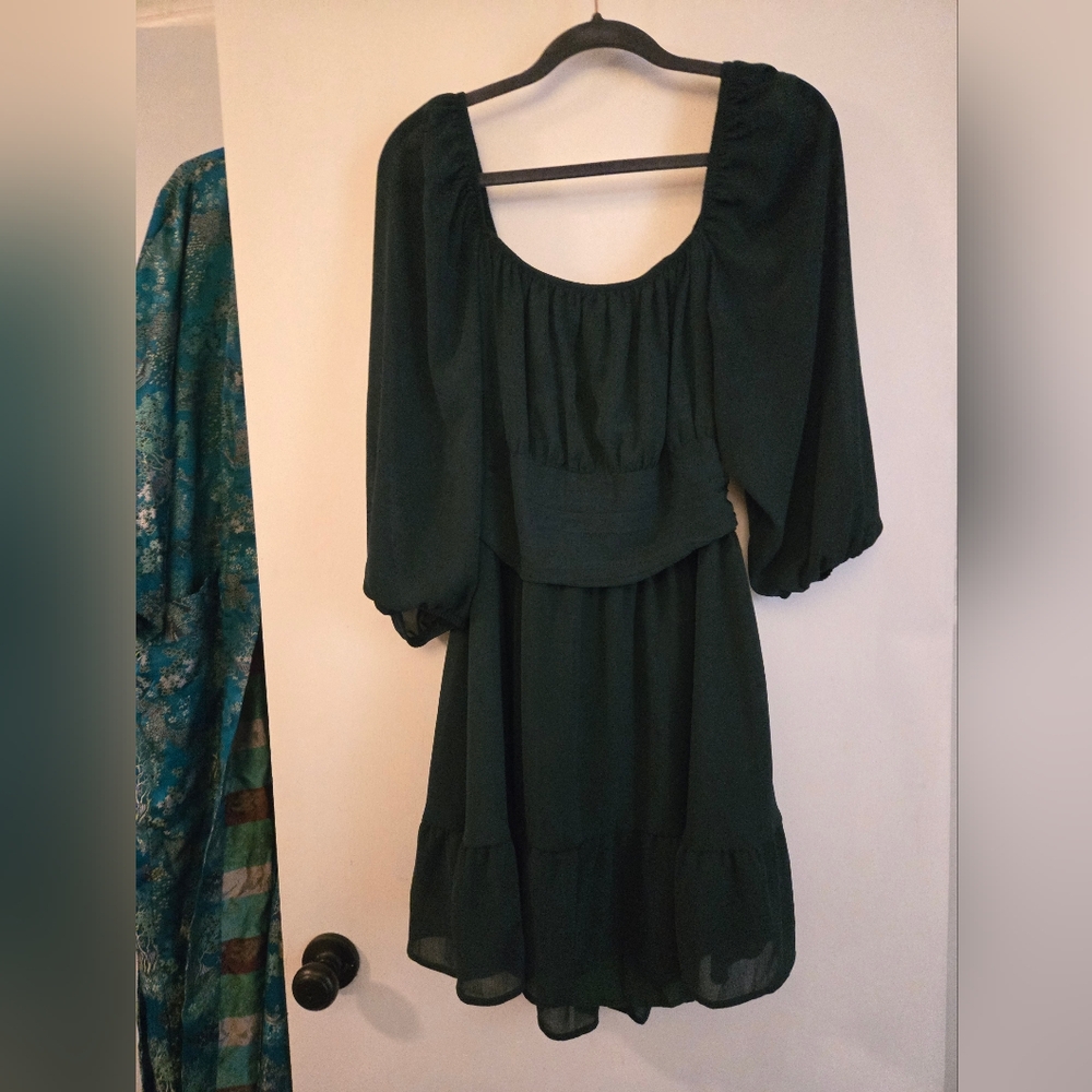 Elegant Green Women's Dress
